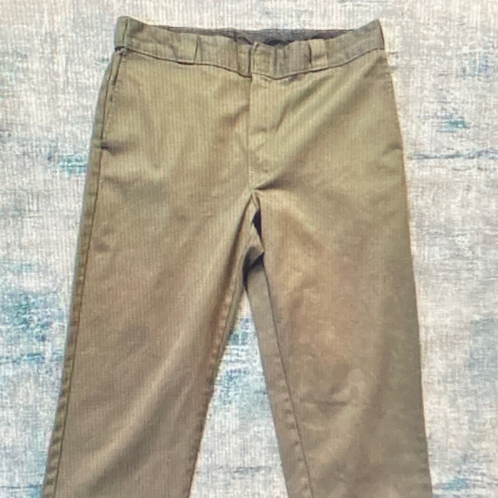 Dickies Men's Classic Khaki Chinos